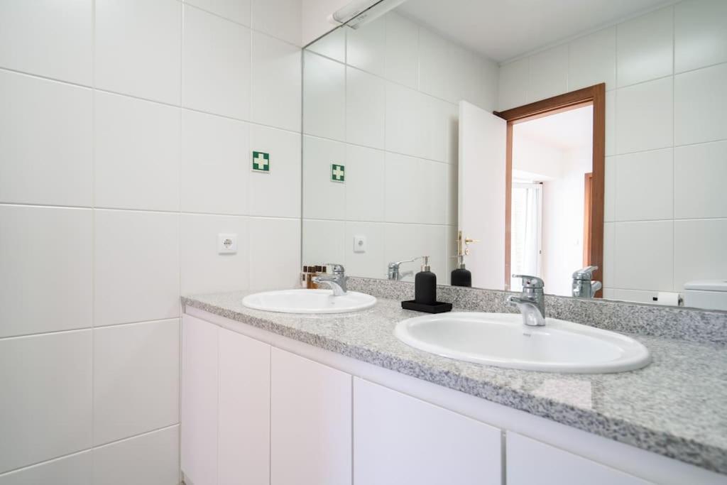 Quinta Da Barca Guest House เอสโปเซนเด ภายนอก รูปภาพ
